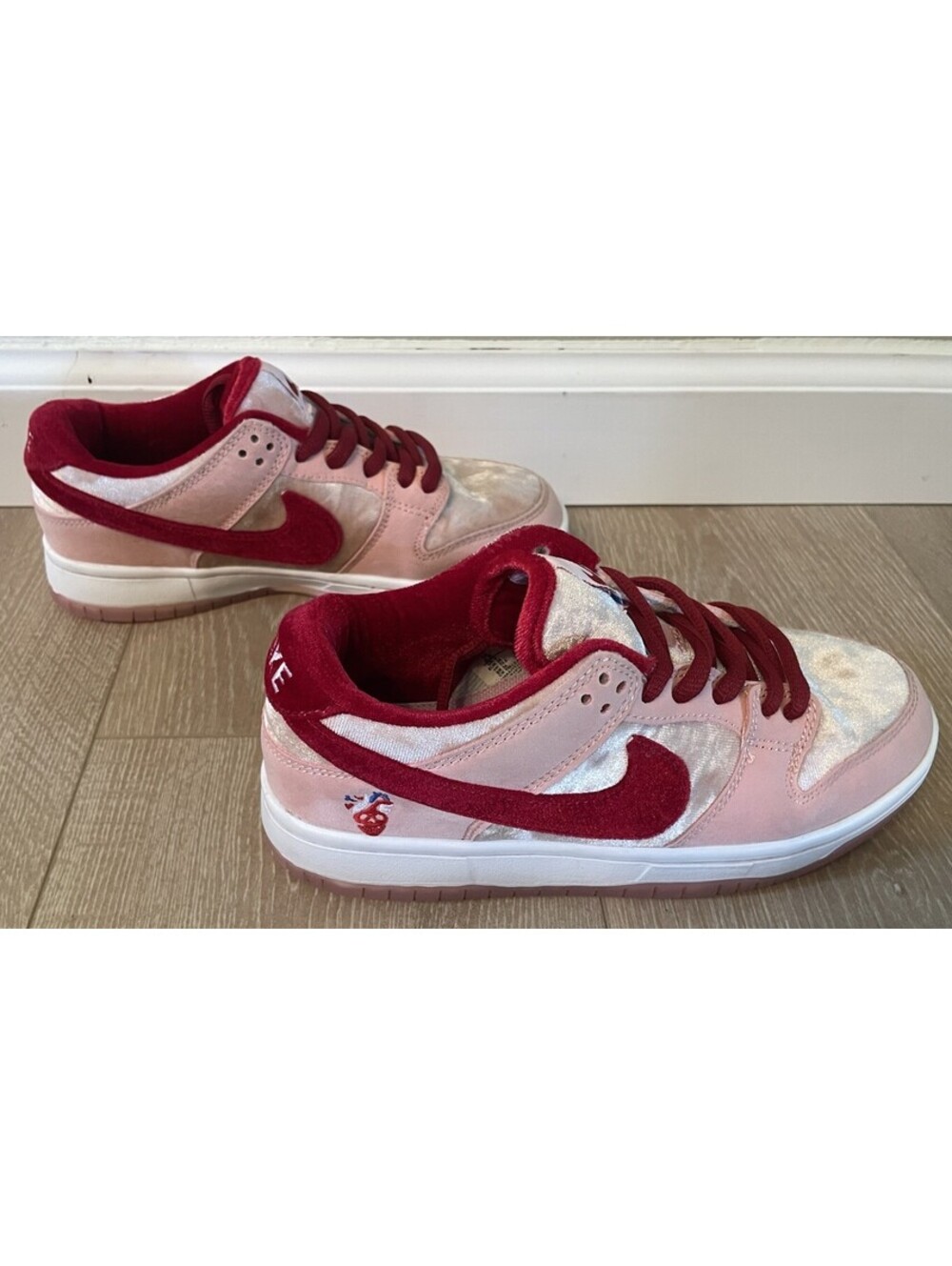 Nike Dunk Low SB x StrangeLove Valentines Day Size 5.5 Women’s Size 7